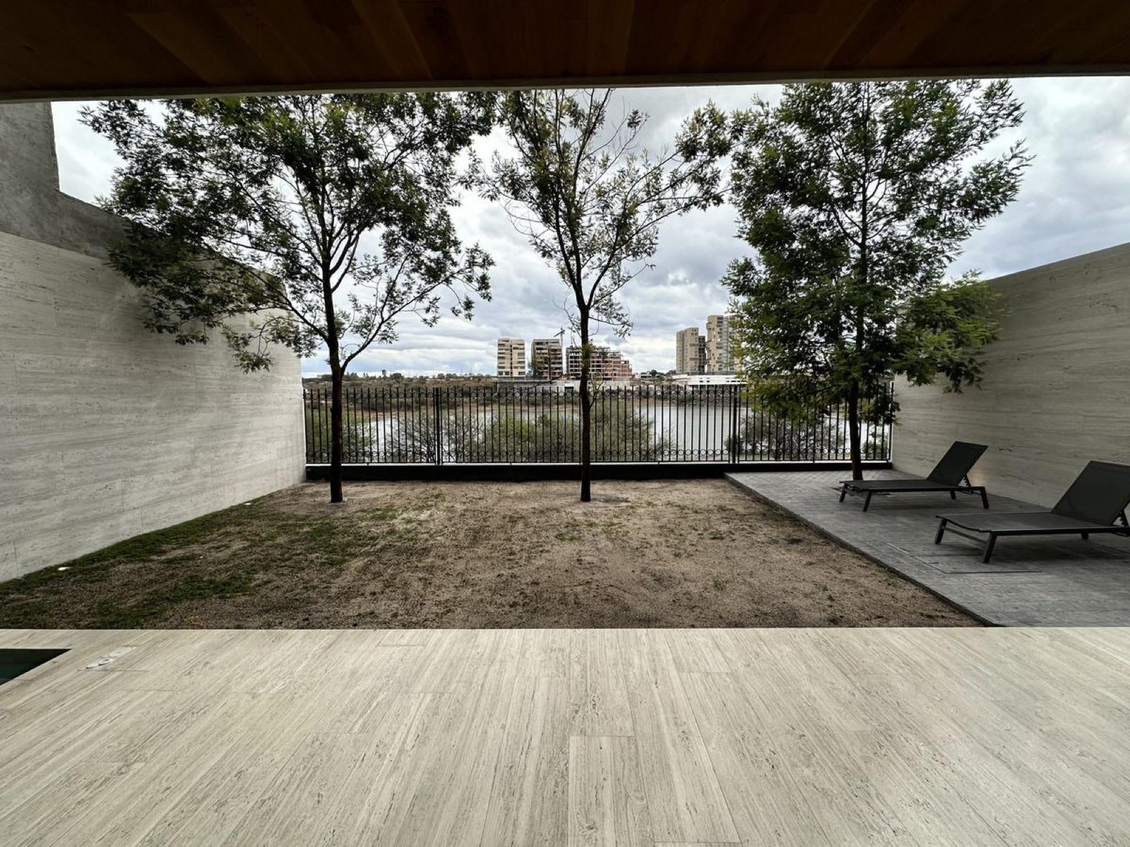 Foto 4 de Casa de un nivel con vista al lago, La Vista Residencial